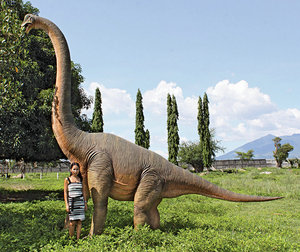 玻璃鋼大型恐龍雕塑
